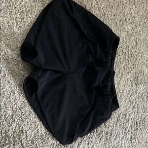 Athleta Kids Black Shorts size M 8/10